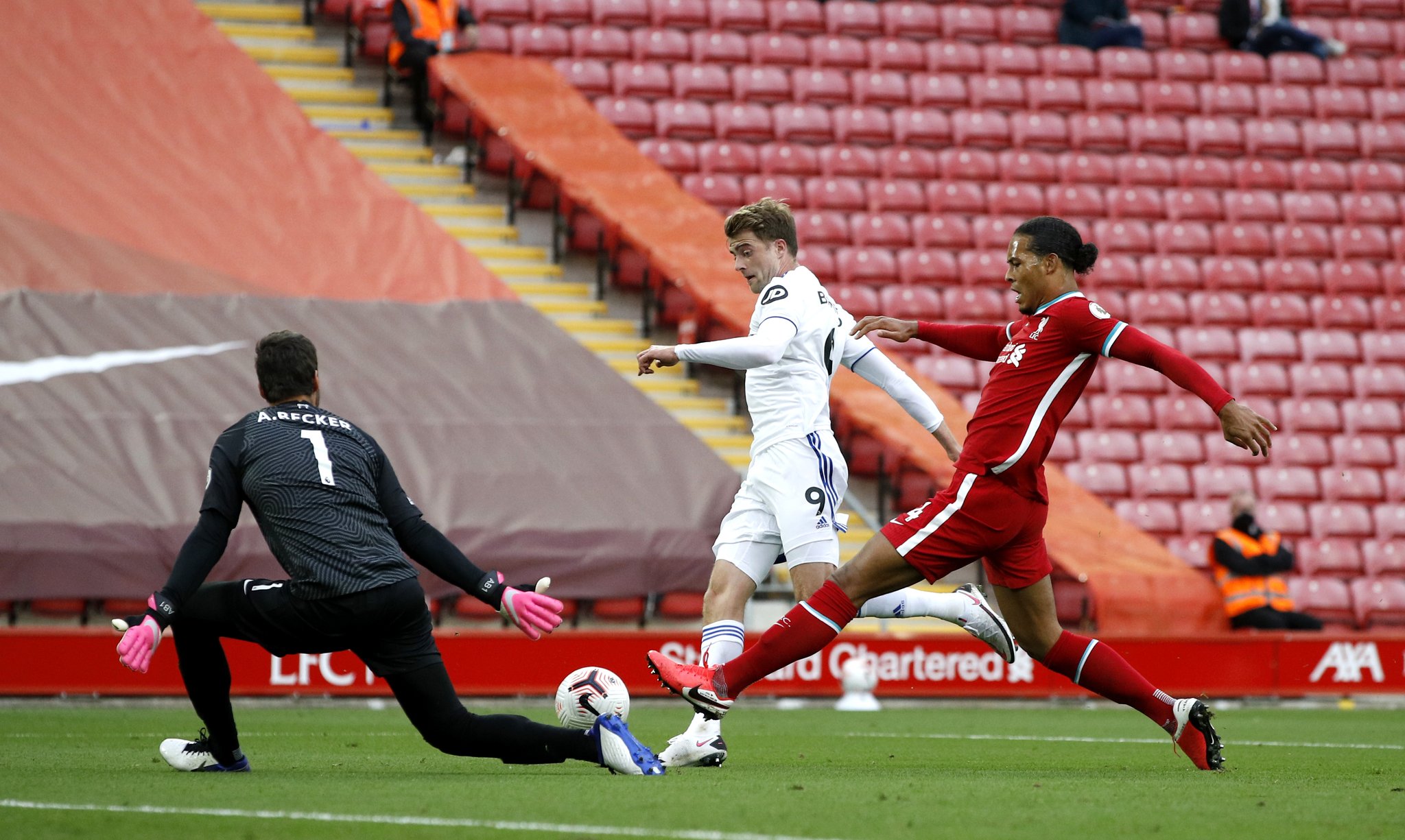 句高度赞扬 句高度赞扬