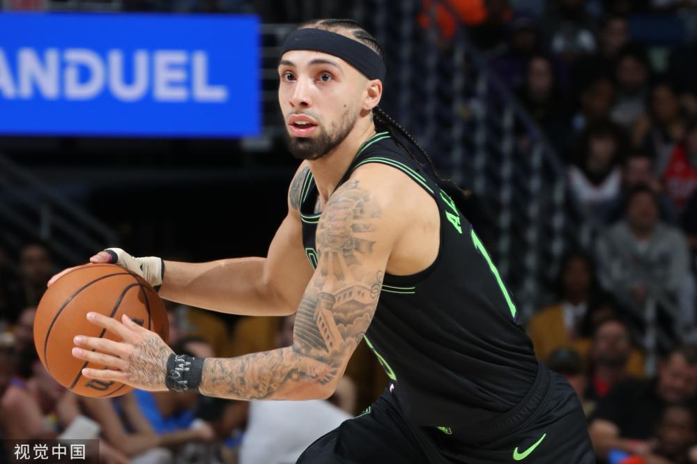 年中展现出 年中展现出