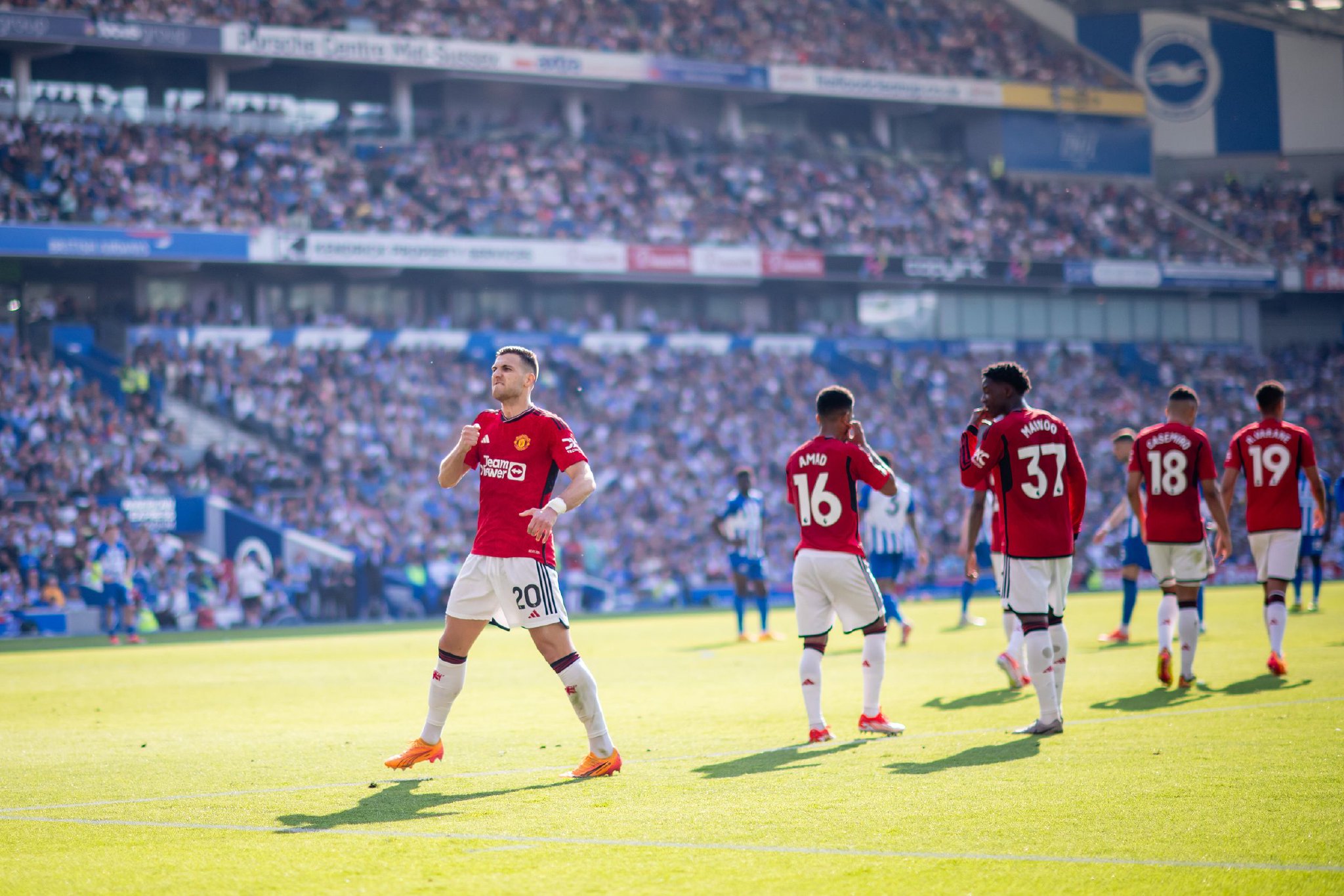 伴在他身边 伴在他身边