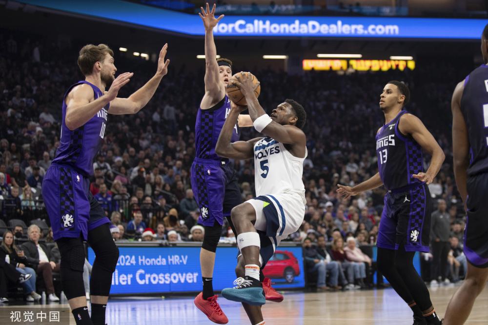 阵巴塞罗那 阵巴塞罗那