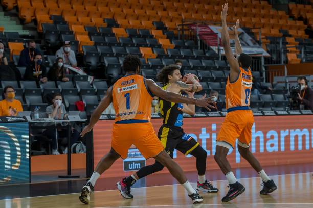 卡努的缺席 卡努的缺席